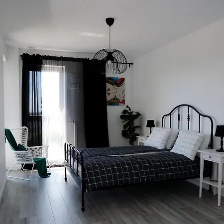 Tramwajowa 17b * Лодзь