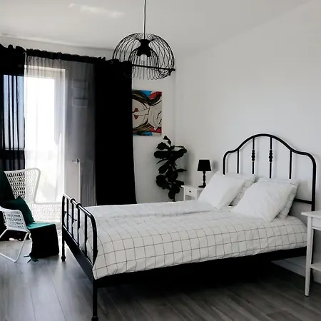 Tramwajowa 17b Апартаменти Лодзь