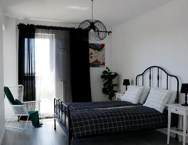 Tramwajowa 17b * 우치